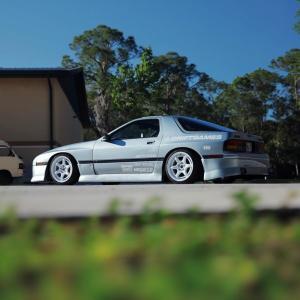Mazda RX7 1986-1991 < b > Style 4 Piece Polyurethane Full Body Kit - Image 3